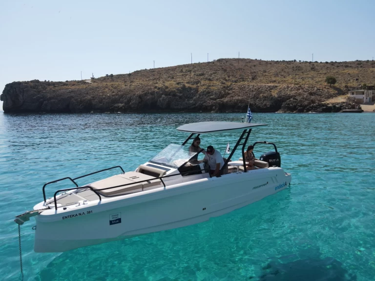Motorboat rental with or without captain Axopar Rethymno