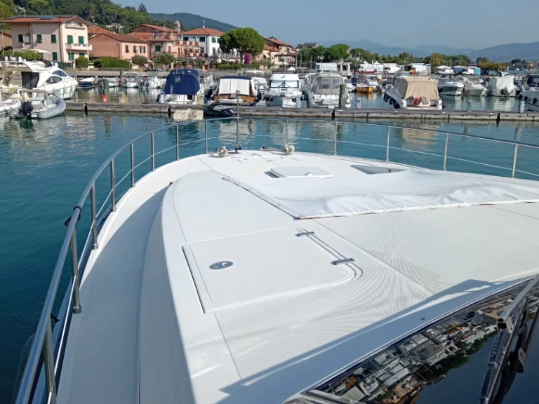 Arno Leopard Leopard 23 charter bareboat or captained in  Nettuno