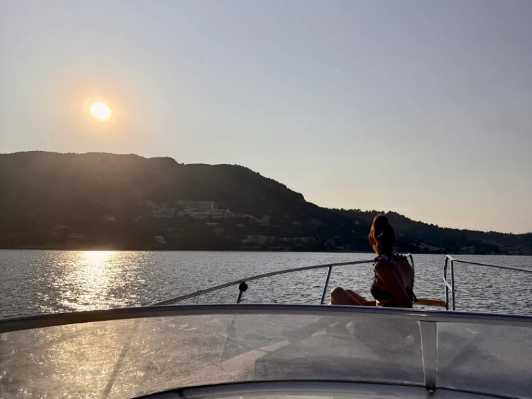 Motorboat rental in Benitses Marina - Gobbi Gobbi 345 SC