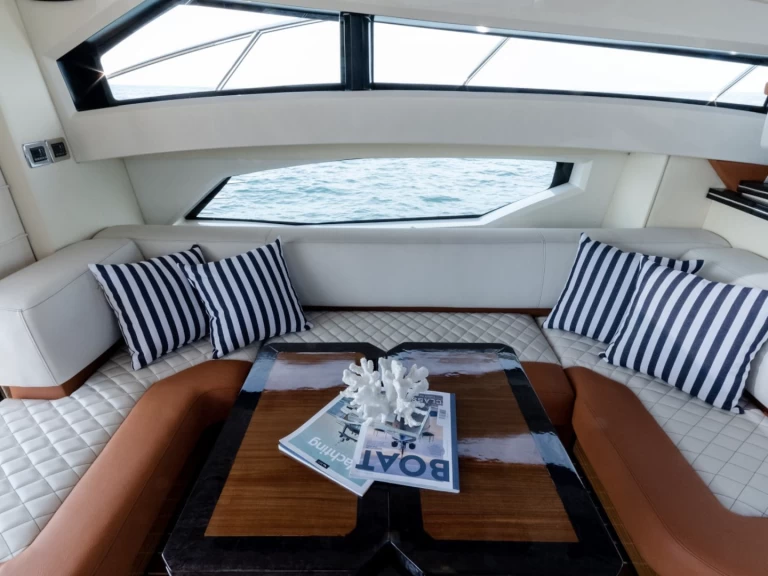 Luxury Yacht for rent Puerto Vallarta at the best price