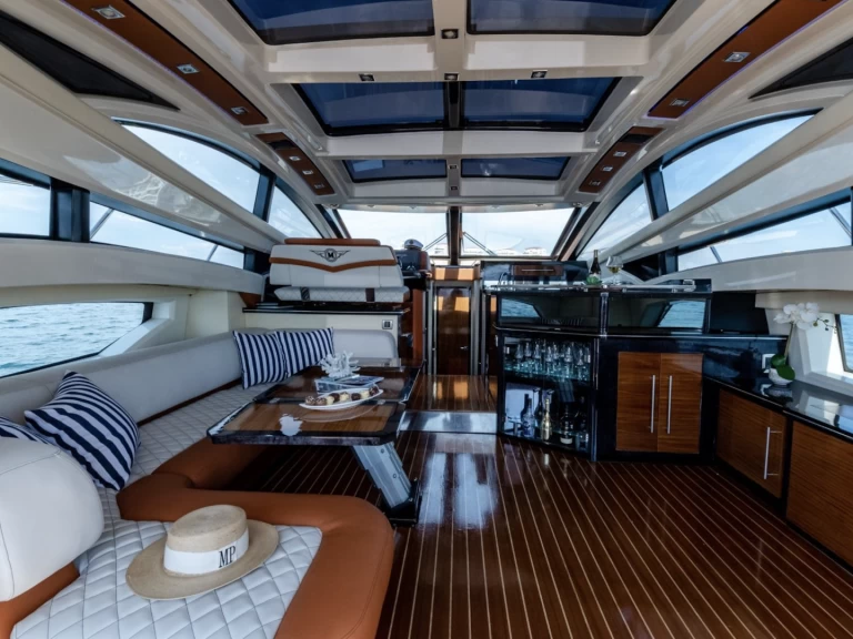 Marquis 500 in Puerto Vallarta on SamBoat