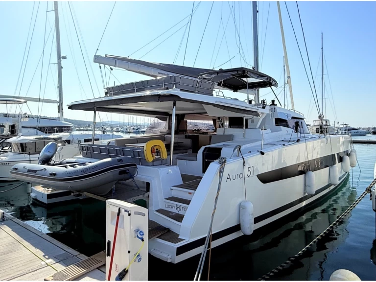 Catamaran rental in Sukošan - Fountaine Pajot Aura 51