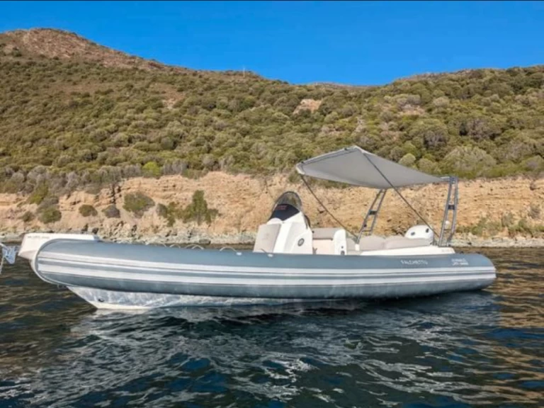 Boat rental FANALE MARINE FALCHETTU in Saint-Florent on Samboat