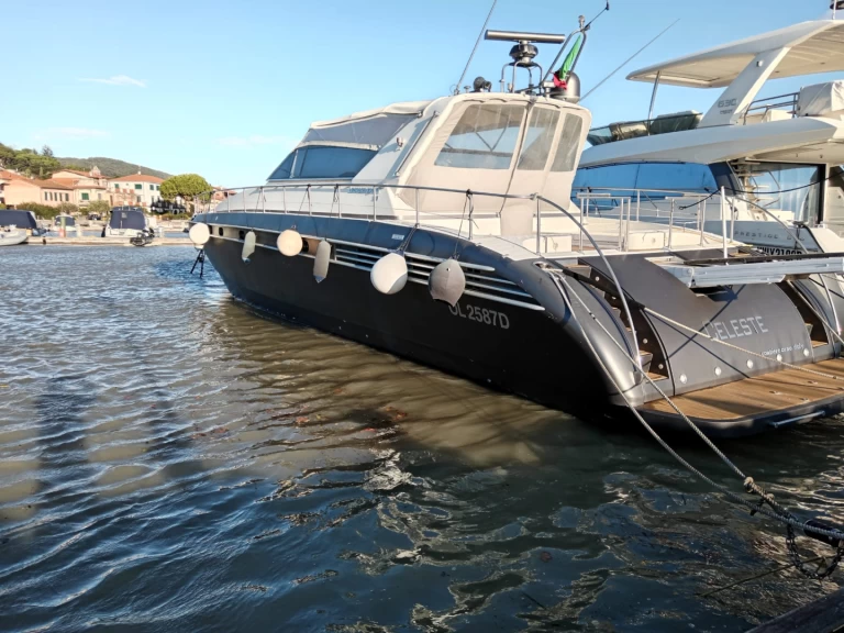 Luxury Yacht for rent Nettuno at the best price