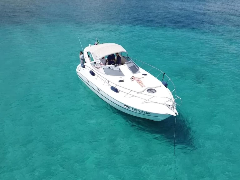 Motorboat for rent Porto Cervo at the best price