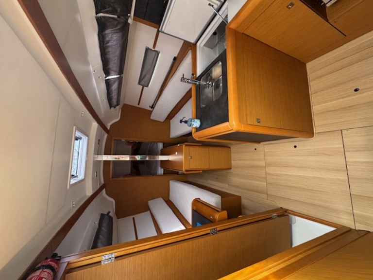 Sailboat rental with or without captain SUN ODYSSEY 349 QR 2016 La Rochelle