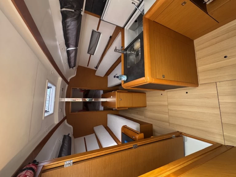 Sailboat rental with or without captain SUN ODYSSEY 349 QR 2016 La Rochelle