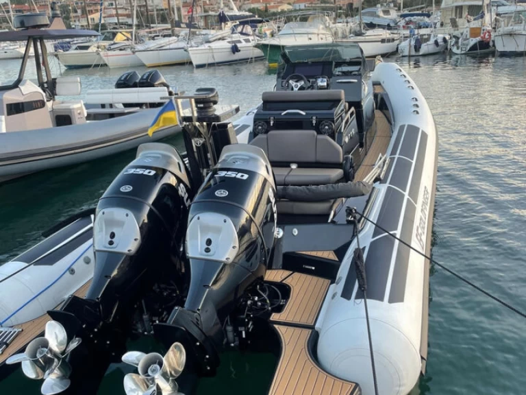 Rent a Brig Eagle 10 Golfo Aranci