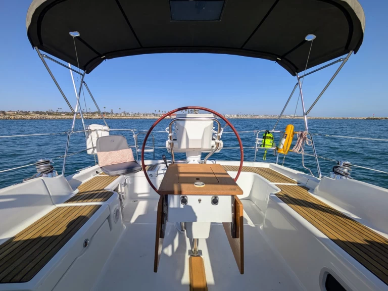 Bareboat Rental Sailboat Bénéteau with a boat licence