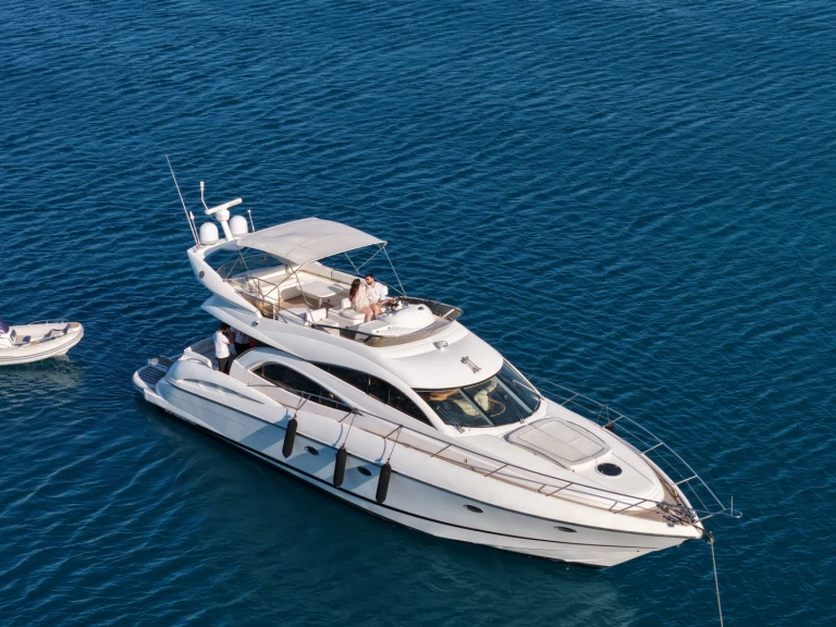 Sunseeker Manhattan 56 in Vlorë on SamBoat
