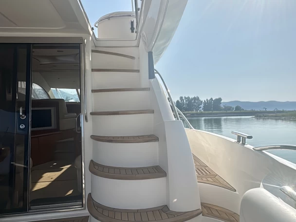 Yacht charter Vlorë cheap Manhattan 56