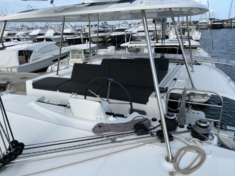 Boat rental Lagoon Lagoon 46 in Playa Sardinera on Samboat