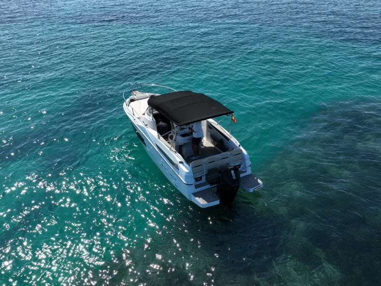 Karnic 702 in Alcúdia on SamBoat