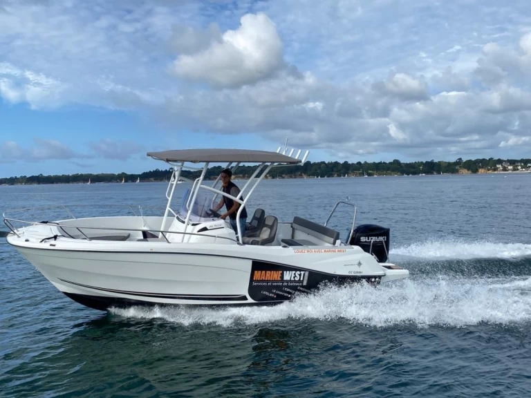 Rent a Jeanneau Cap Camarat 6.5 CC Serie 3 La Forêt-Fouesnant