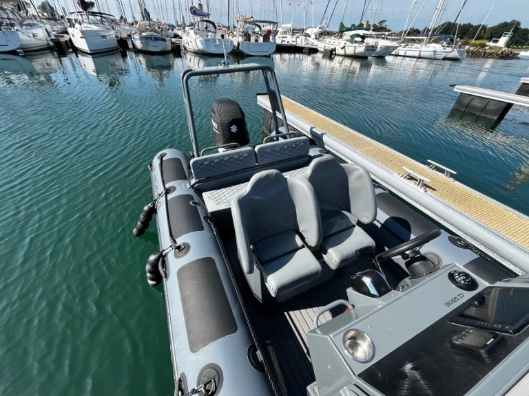 Bareboat Rental RIB Highfield with a boat licence