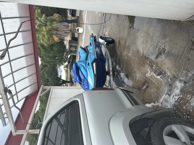 Jet ski for rent Saint-Cyprien at the best price