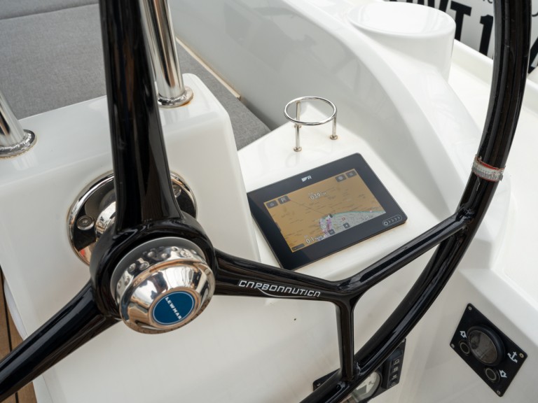 Sailboat rental in Salerno - Bénéteau Oceanis 34.1