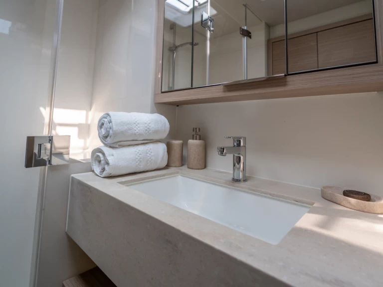 Rent a Lagoon Lagoon 55 Capo d'Orlando