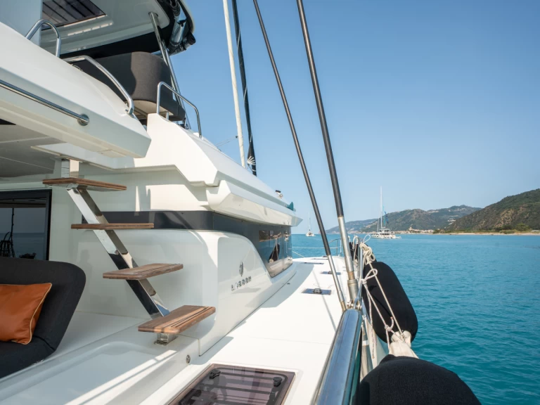 Yacht charter Capo d'Orlando cheap Lagoon 55