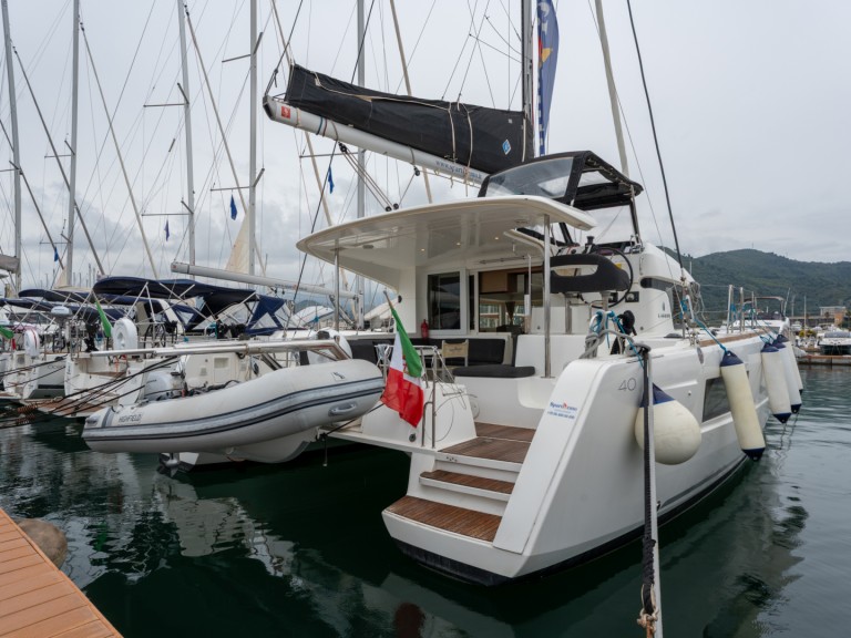 Lagoon Lagoon 40 in Salerno on SamBoat