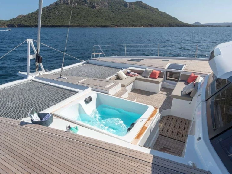 Rent a Fountaine Pajot Sapphire British Virgin Islands (BVI)