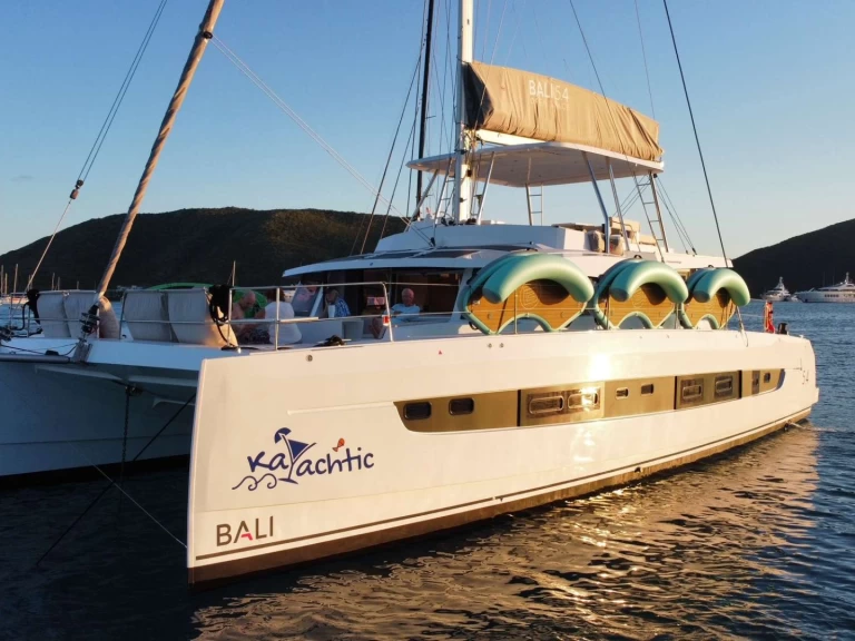 Luxury Yacht for rent Tortola at the best price