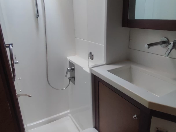 Lagoon Lagoon 450 F charter bareboat or captained in  Volos