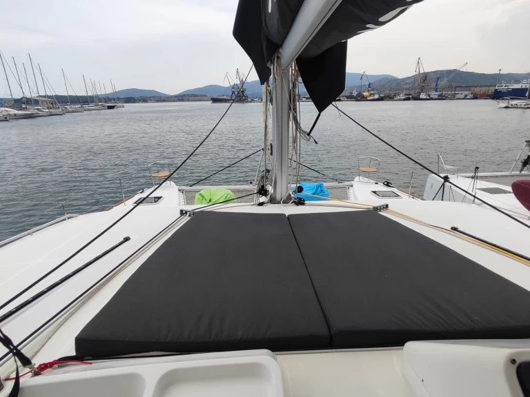 Rent a Lagoon Lagoon 450 F Volos