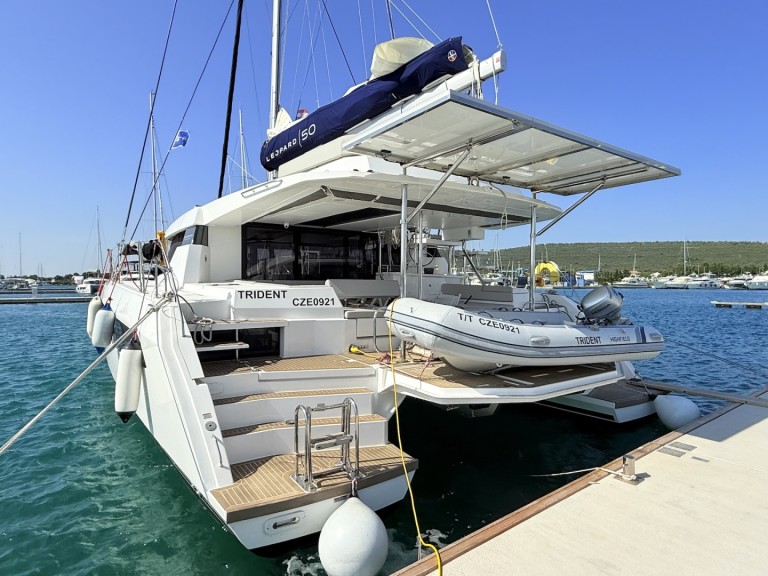 Catamaran rental in Sukošan - Leopard Leopard 50