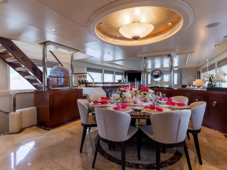 Luxury Yacht rental in Fort Lauderdale - delta LANIDA