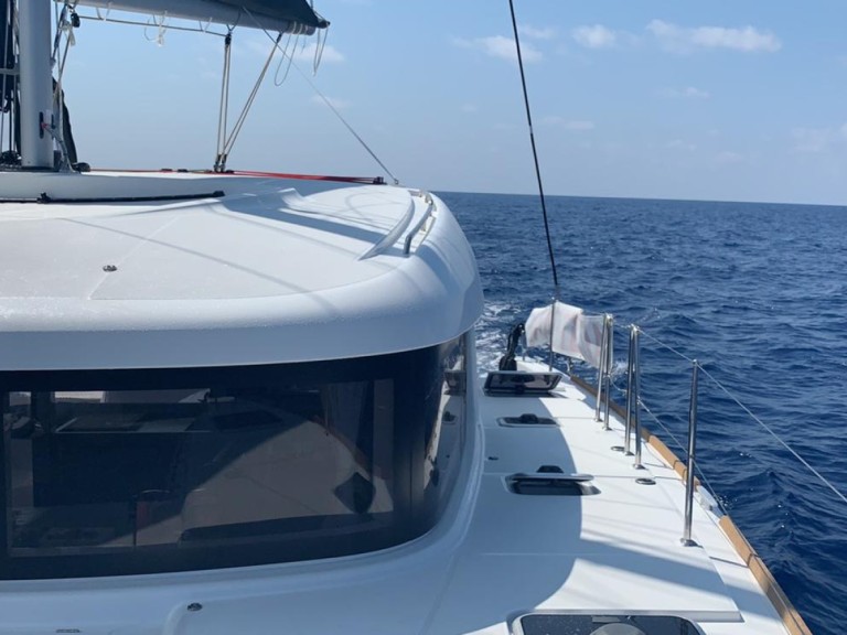 Boat rental Lagoon Lagoon 40 in Capo d'Orlando on Samboat