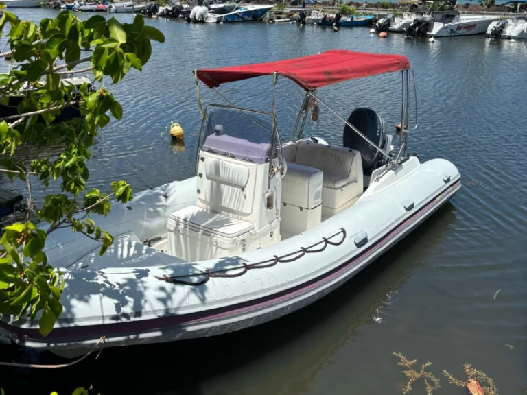 RIB for rent Saint-François at the best price