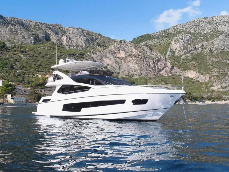 Rent a Sunseeker Sunseeker 75 Seget Donji