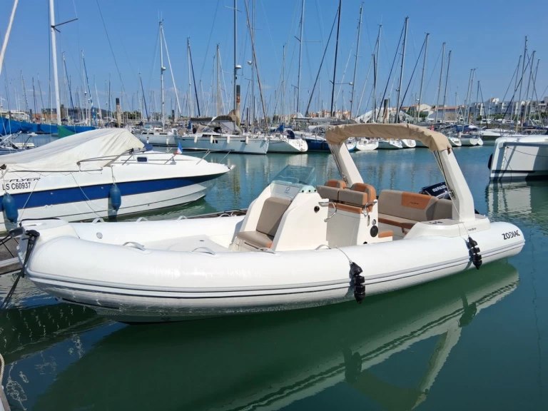 RIB rental in La Rochelle - Zodiac ZODIAC MEDLINE 7.5