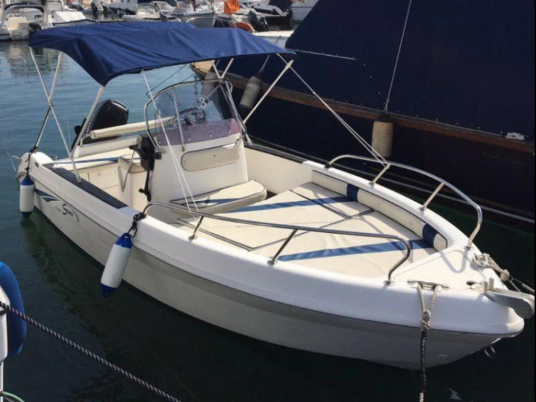 Motorboat rental with or without captain Saver Alghero