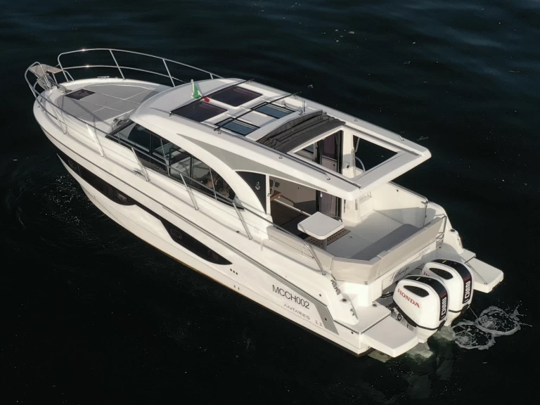 Bénéteau Antares 11 charter bareboat or captained in  Naples