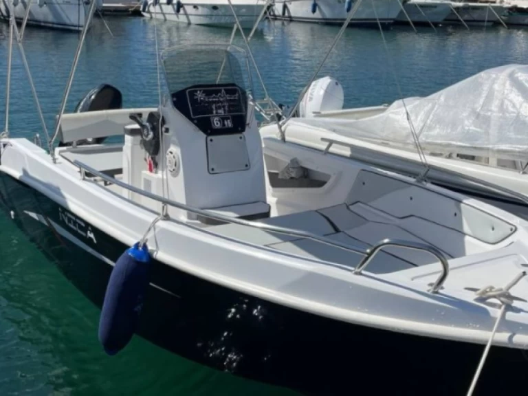 Motorboat rental with or without captain Trimarchi Alghero