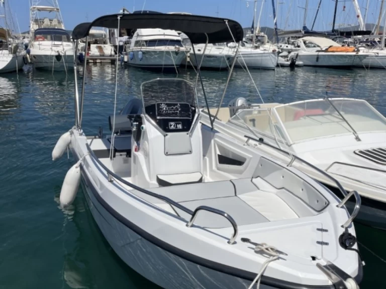 Trimarchi Nica 530 in Alghero on SamBoat