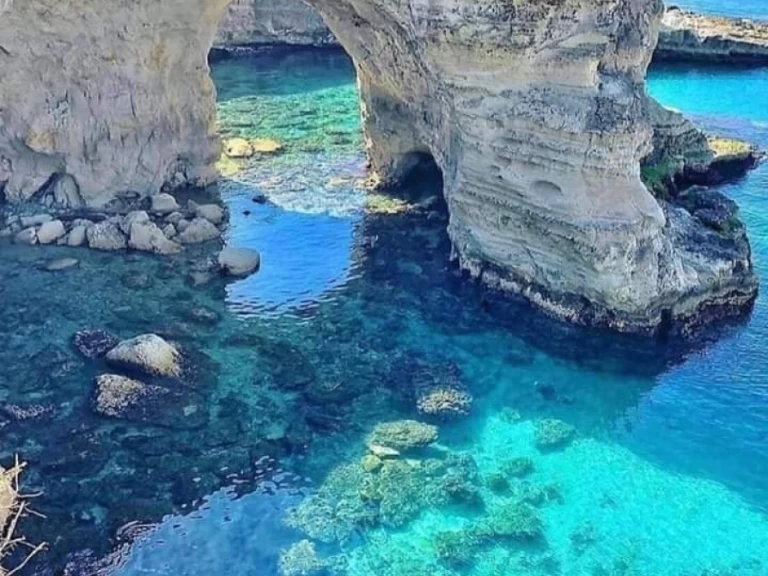 Tullio-Abbate elite 35 in Marina Aliki on SamBoat