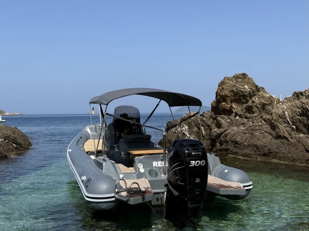 Boat rental Jeanneau Cap Camarat 7.5 WA Serie 2 in Gapeau on Samboat