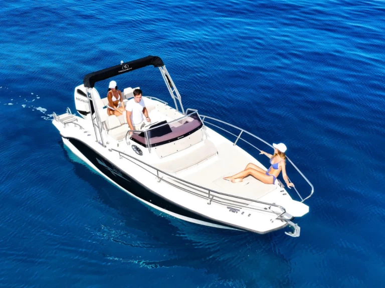 Motorboat rental with or without captain Trimarchi Piano di Sorrento
