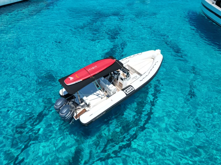 Bareboat Rental RIB Almarine with a boat licence