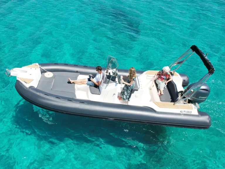 Rent a Capelli Tempest 700 Porto-Vecchio