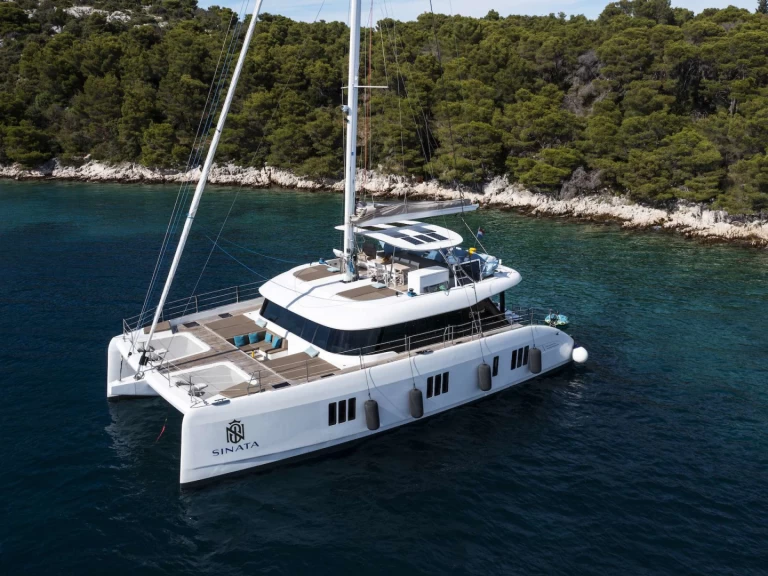 Bareboat Rental Catamaran Sunreef with a boat licence