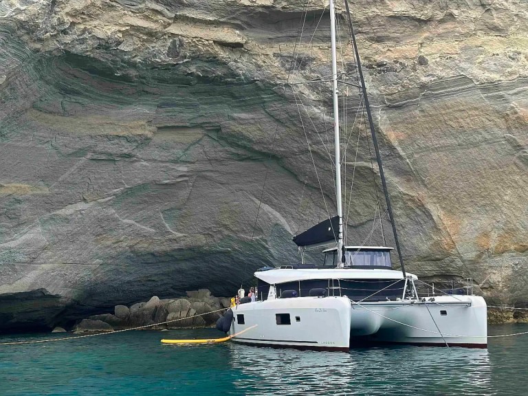 Lagoon Lagoon 42 in Paros (Island) on SamBoat