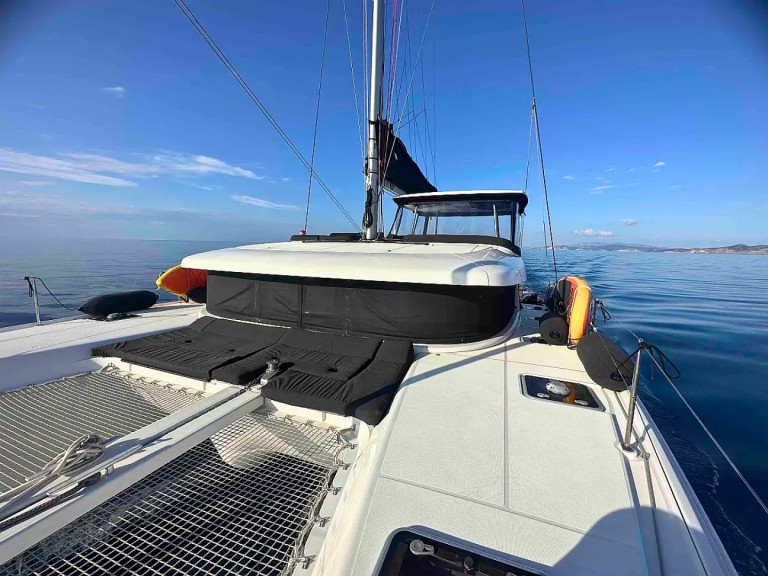 Yacht charter Paros (Island) cheap Lagoon 42