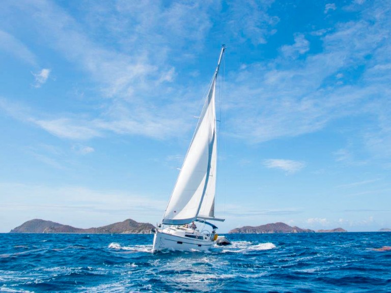 Bavaria Bavaria 37 in Road Town on SamBoat