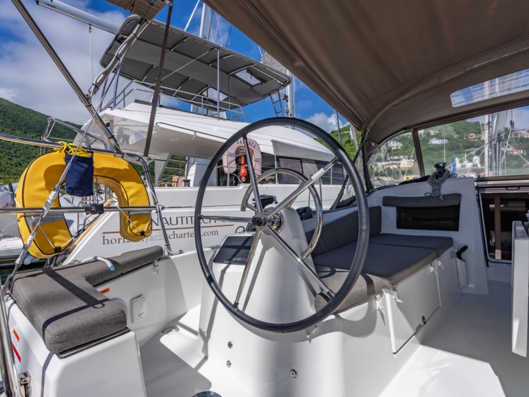 Sailboat for rent Road Town at the best price