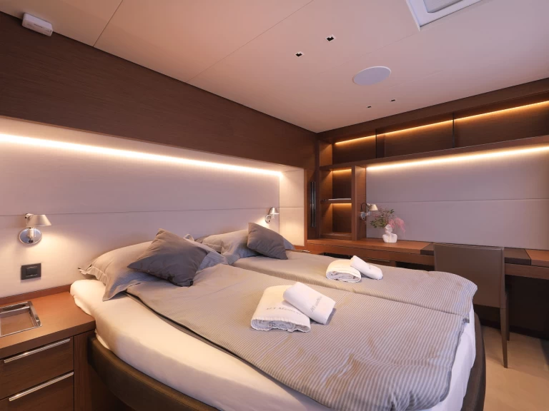 Luxury Yacht for rent Sukošan at the best price