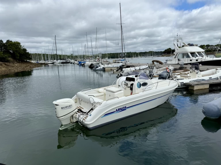 Motorboat rental in Port de Sainte-Marine - Arkos 607 WA